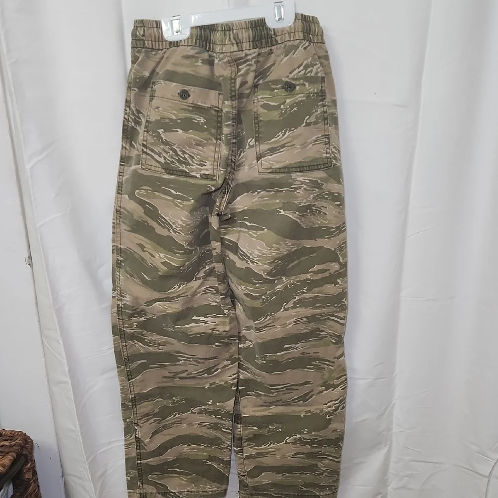 GAP Kids Green and Tan Camouflage Pants